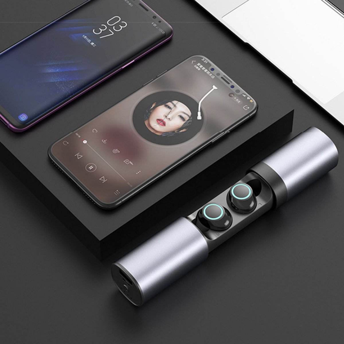2-in-1 Wireless Headphones With Power Bank